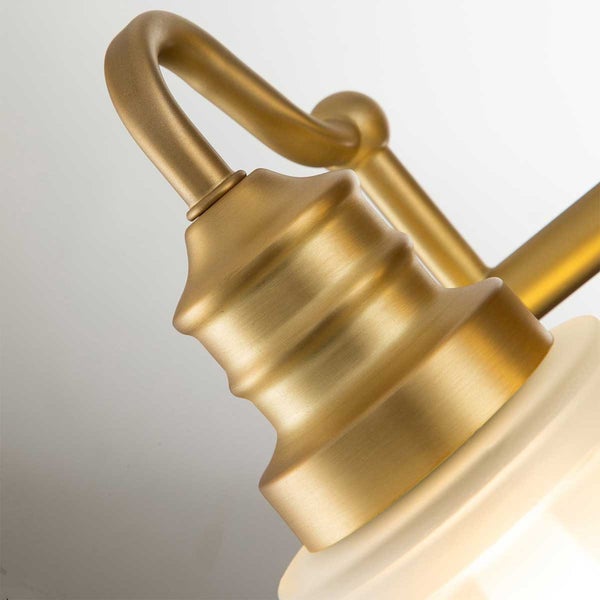 Detailaufnahme einer goldenen Lampe