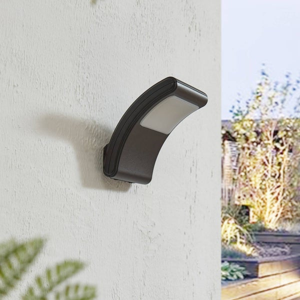 Lindby LED Wandleuchte außen Radane (spritzwassergeschützt in Alu aus Aluminium (1 flammig, ) - Außenwandleuchten Wandlampe Led Außenlampe Outdoor für Außenwand/Hauswand Haus