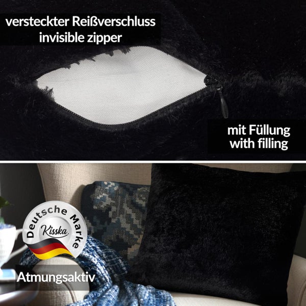 Schwarzes Plüschkissen mit verstecktem Reißverschluss, inklusive Füllung und atmungsaktivem Material, Kisska Logo.