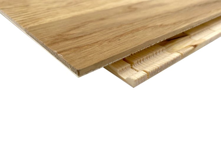 Mehrschichtparkett mit Eichenholz Deckschicht und Klickverbindung im Detail
