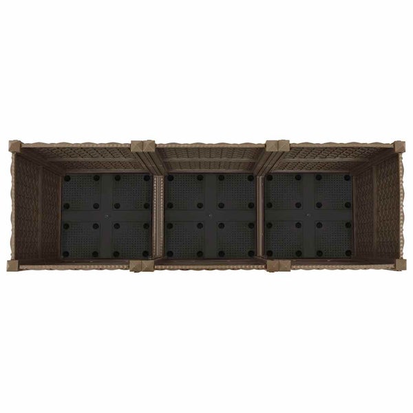 Draufsicht auf ein dreiteiliges Hochbeet aus braunem Kunststoff mit Flechtoptik und schwarzen Bodenplatten.