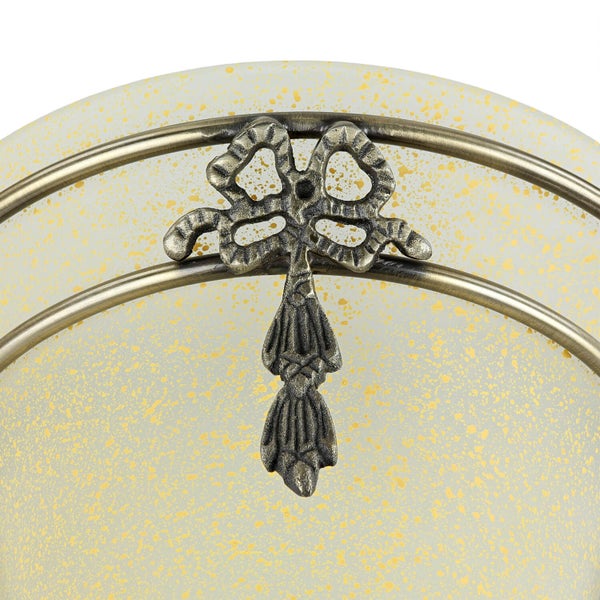 Detail einer Leuchte mit Schleifenelement