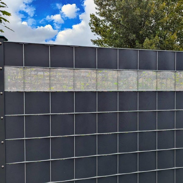 Elementzaun mit Sichtschutz und Lochblech