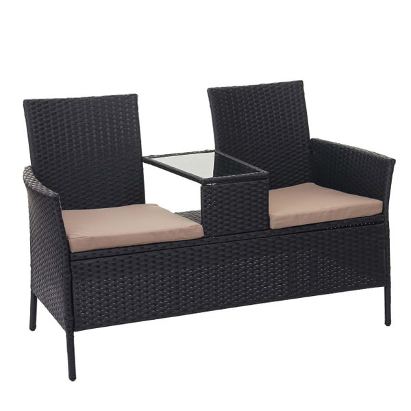 Zweisitzer-Gartenbank aus Polyrattan mit integriertem Tisch und Sitzkissen.