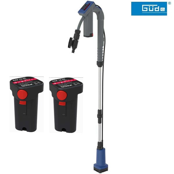 Güde Akku-Regenfasspumpe GAP 12-20 mit Teleskoprohr und zwei 12 Volt Akkus. Güde Logo.