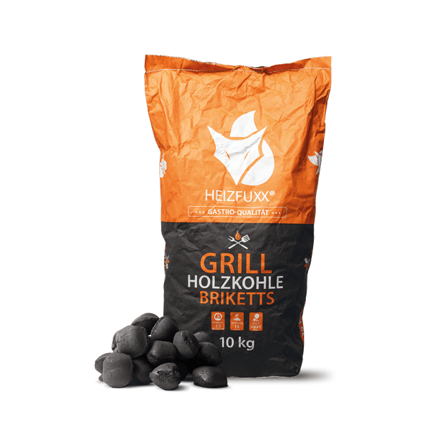 Holzkohlebriketts in einem 10 Kilogramm Sack