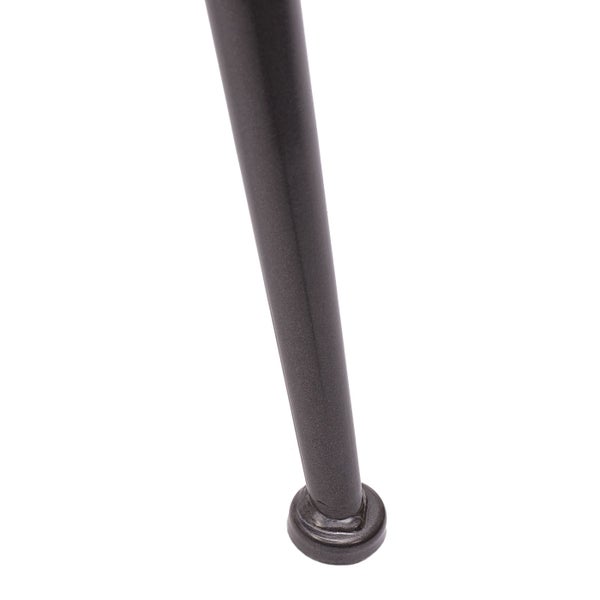 Detailansicht eines Möbelbeins aus Metall