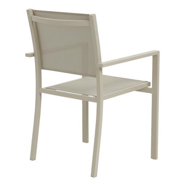 Gartenstuhl aus Aluminium mit Armlehnen und Textilbespannung in Beige, Ansicht von hinten.