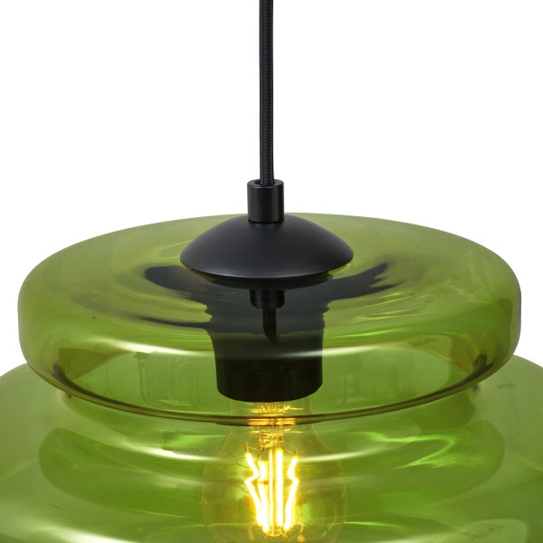 Grüne Glas Hängelampe mit schwarzer Aufhängung.