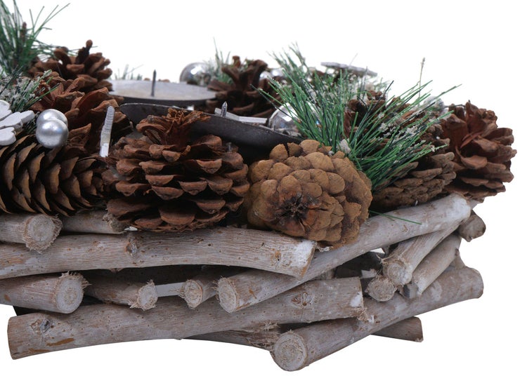 Adventskranz aus Holz mit Tannenzapfen und Kerzenhalter
