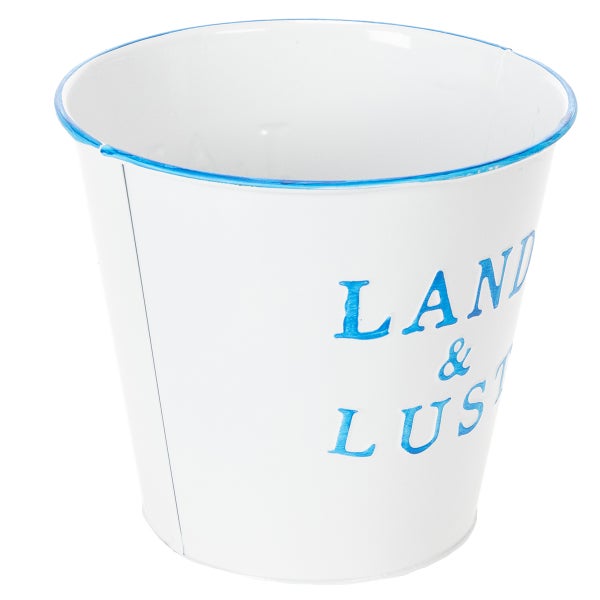 Weißer Metalleimer mit blauem Rand und blauer Prägeschrift Land und Lust.
