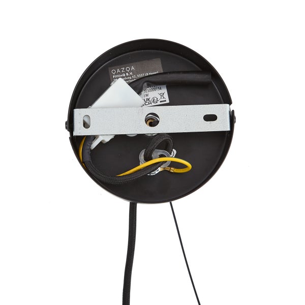 Innenansicht einer Lampenaufhängung mit Kabeln und Befestigungselementen