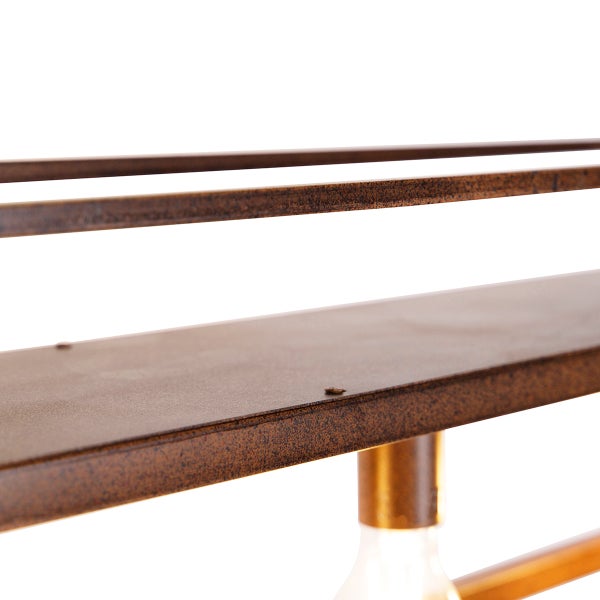 Detailansicht einer Deckenleuchte mit Metallgestell