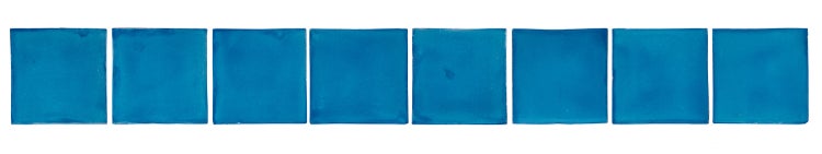 Reihe von acht rechteckigen Fliesen