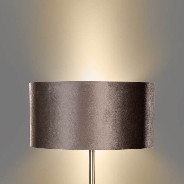 Stehleuchte mit rundem, braunem Lampenschirm