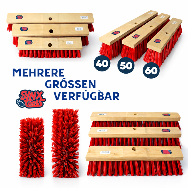 Mehrere Straßenbesen mit Holzkorpus und roten Borsten in verschiedenen Größen