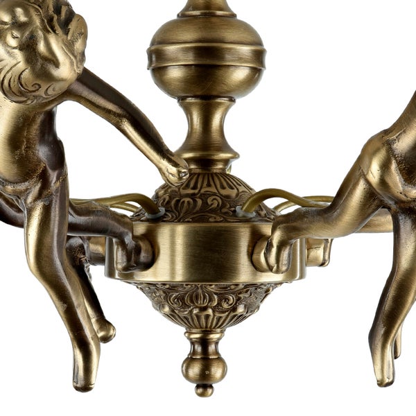 Detailansicht einer Deckenleuchte mit Engelmotiven.