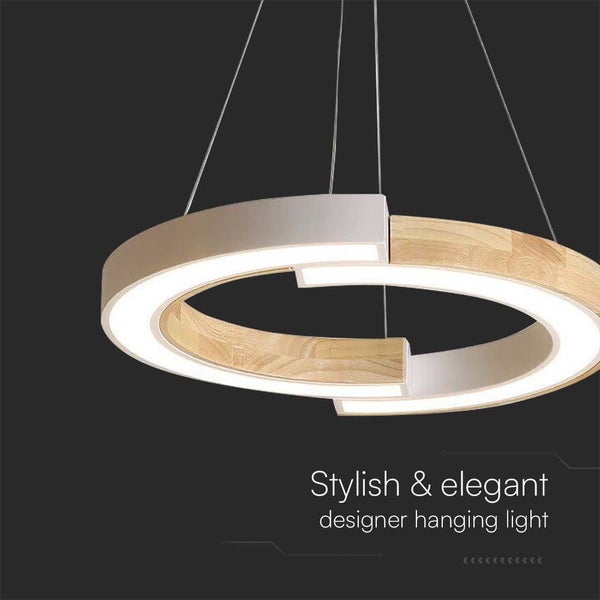 Moderne Hängelampe mit Holz- und Metallelementen