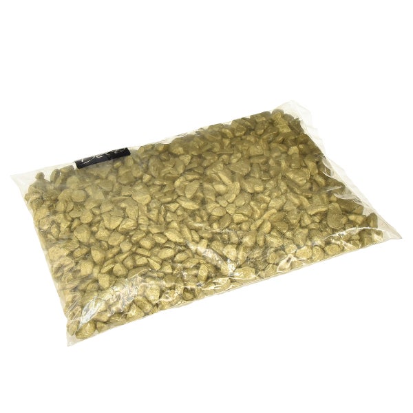 Zwiebeln und Schalotten in einem Korb