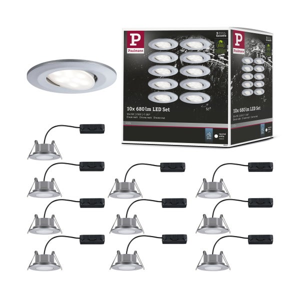 Set aus zehn runden LED Einbaustrahlern in schlichter Ausführung für die Deckenmontage.