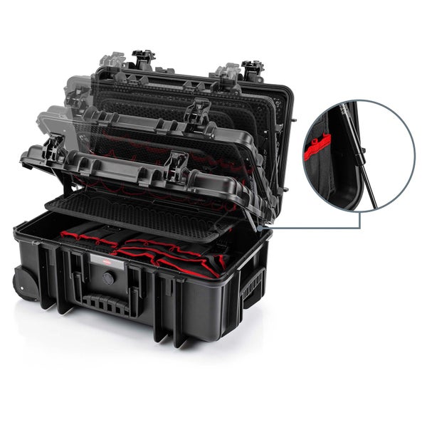 Geöffneter Werkzeugkoffer mit Fächern und Werkzeugtaschen