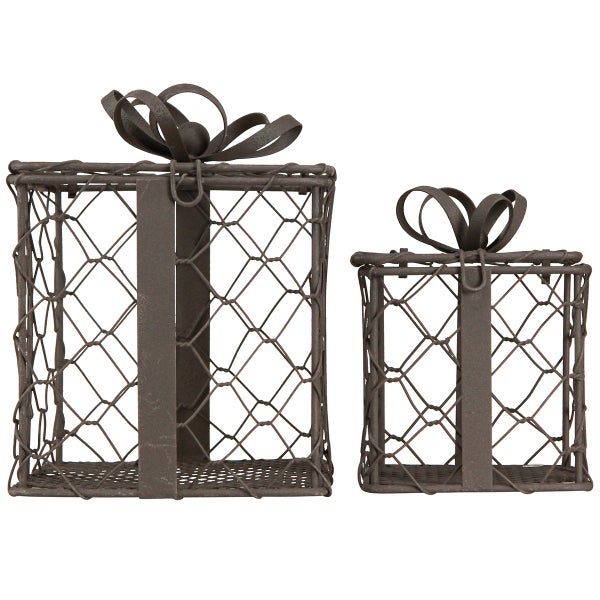Zwei Geschenkdekorationen aus Metallgeflecht mit Schleife