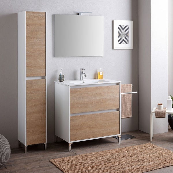 Modernes Badezimmermöbel-Set bestehend aus einem Waschtischunterschrank mit zwei Schubladen, einem Hochschrank in Holzoptik und einem Spiegel.