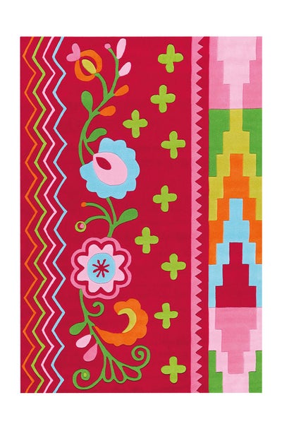 Bunter Teppich mit floralen Mustern, Zickzacklinien und geometrischen Ornamenten auf rotem Hintergrund.