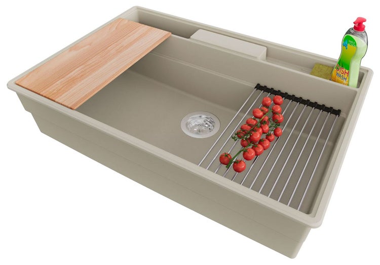 Spülbecken mit Abtropfgestell, Schneidebrett und Spülmittel