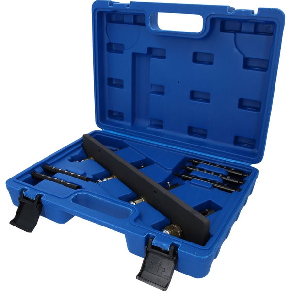 Werkzeugsatz in blauem Koffer