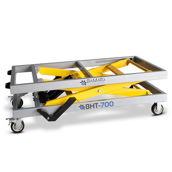 Scherenhubtischwagen mit Rädern, gelben Scheren und silberfarbenem Rahmen