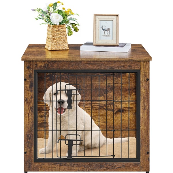 Hund in Hundebox mit Tischplatte und Dekoration