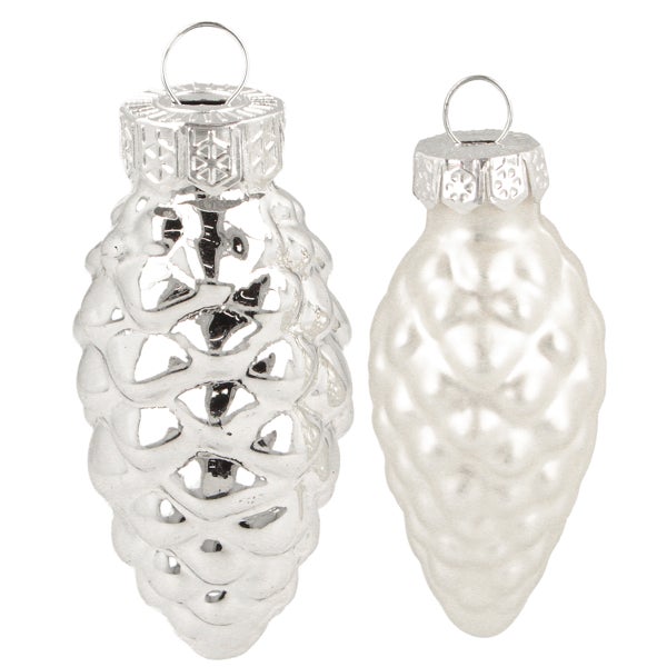 Zwei silberfarbene Tannenzapfen Christbaumschmuck aus Glas