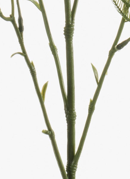 Grüner, verzweigter Kunstpflanzenstiel mit kleinen Trieben aus Kunststoff.