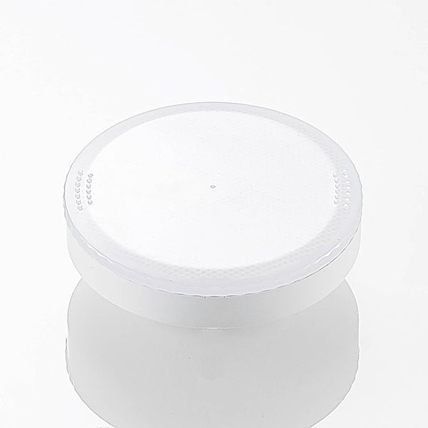 Runde, flache Kunststoffleuchte in Weiß.