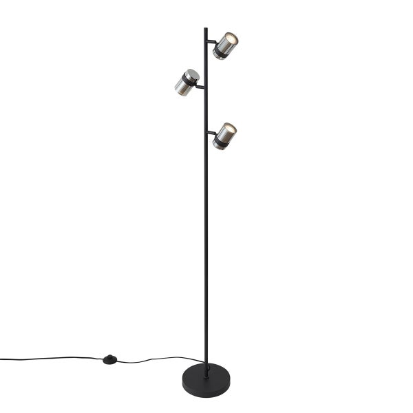 Dreiflammige Stehleuchte in Schwarz mit verstellbaren Spots in Chrom-Optik für gezielte Innenbeleuchtung.