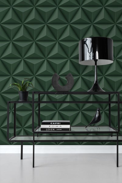 Einrichtungsszene mit einer dreidimensionalen Wandpaneele hinter einem Regal mit Dekorationsgegenständen wie einer Lampe und einer Vogelstatue