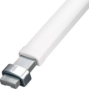 Weiße Gardinenstange mit Innenlauf und silbernem Metallelement.