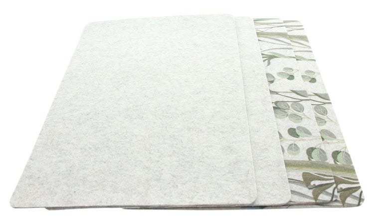 Filzunterlagen mit Pflanzenmuster