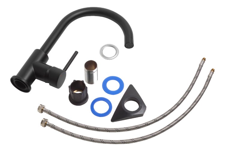 Schwarze Einhebel-Küchenarmatur mit hohem Auslauf, inklusive zwei Anschlussschläuchen und Montagezubehör wie Dichtungen und Befestigungssatz.