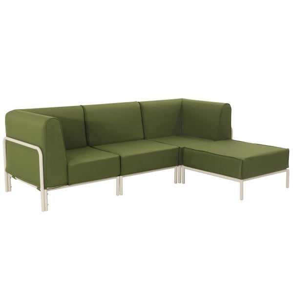 Modulares Ecksofa für den Außenbereich mit grünem Polster und hellem Metallgestell