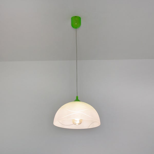 Hängelampe mit gewölbtem Schirm und Deckenbefestigung