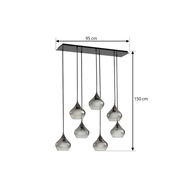 Moderne 7-flammige Pendelleuchte mit rauchfarbenen Glasschirmen in Tropfenform. Breite 95 Zentimeter, Höhe 150 Zentimeter.