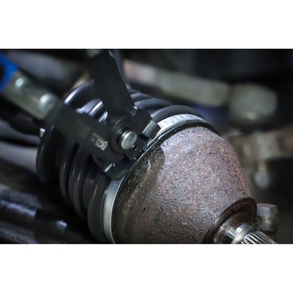 Werkzeug zum Befestigen einer Achsmanschette