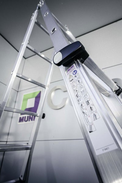 MUNK Gelenk-Teleskopleiter 4x5 Sprossen