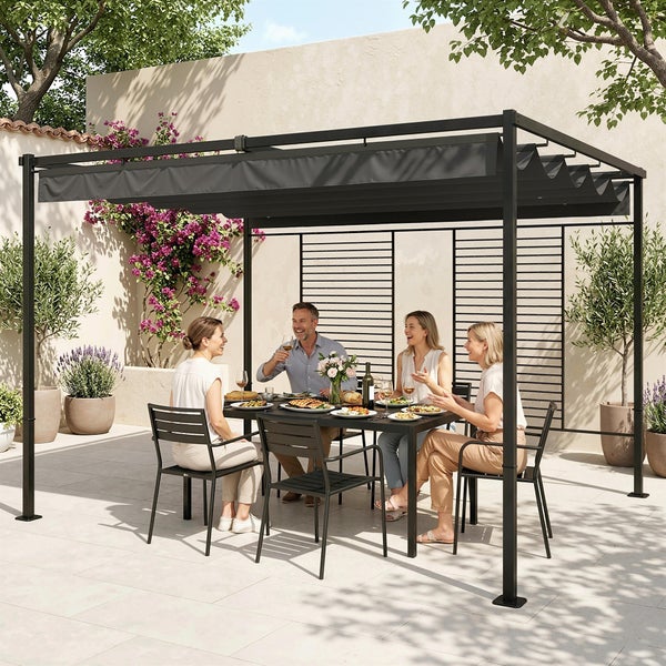 Vier Personen beim Essen unter einer schwarzen Metall-Pergola mit ausziehbarem Dach und Lamellen-Seitenwänden auf einer sonnigen Terrasse.