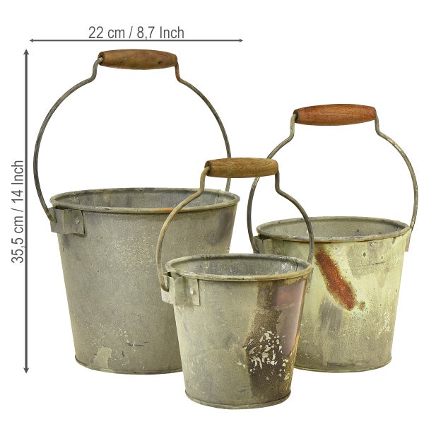 Set aus drei Deko-Eimern aus Metall mit Holzgriff in verschiedenen Größen, Höhe circa 35,5 Zentimeter, Breite circa 22 Zentimeter