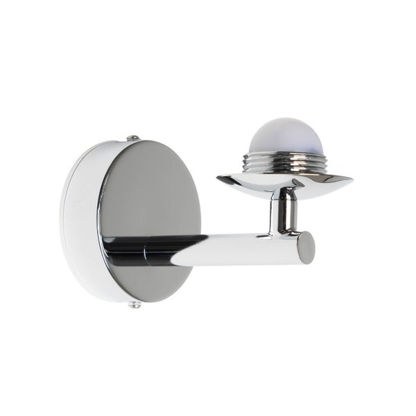 Wandleuchte aus verchromtem Metall mit weißem Glaselement.