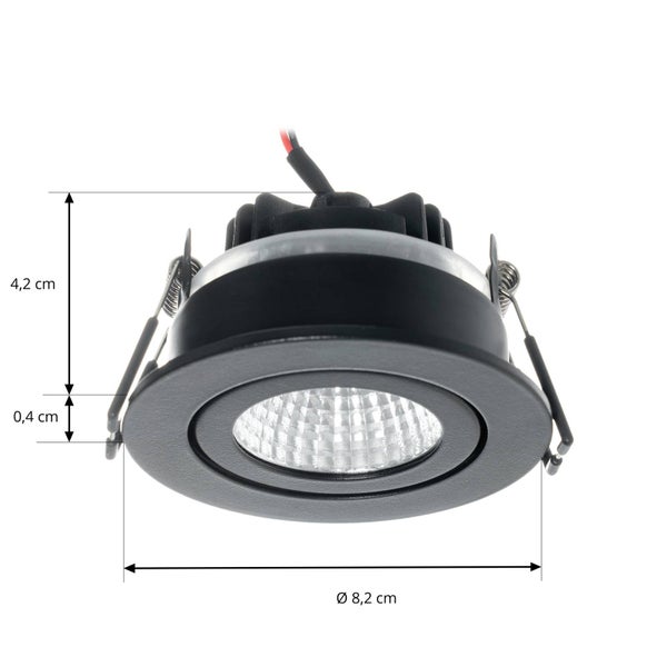 Schwarzer LED-Einbaustrahler mit Maßen: Durchmesser 8,2 Zentimeter, Einbautiefe 4,2 Zentimeter und Rahmenhöhe 0,4 Zentimeter.