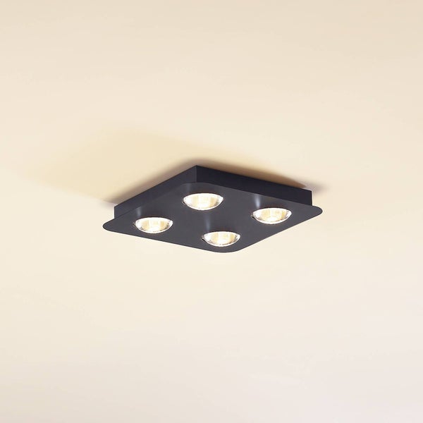 Deckenleuchte mit vier Leuchtmitteln